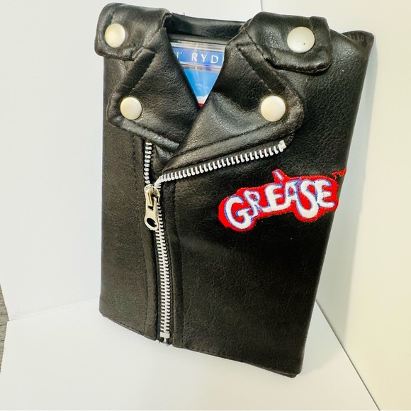 Grease DVD - Rockin’ Rydell Edition with Black Leather Jacket Case - Picture 4 of 7